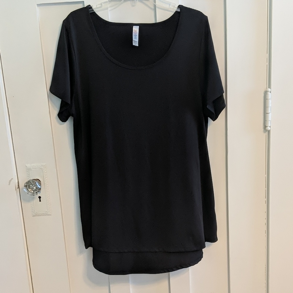 Lularoe Classic Tee